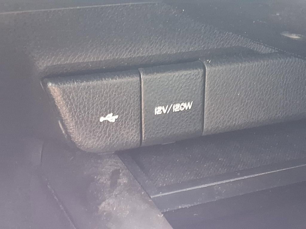 Used 2021 Toyota Camry SE FWD image 15