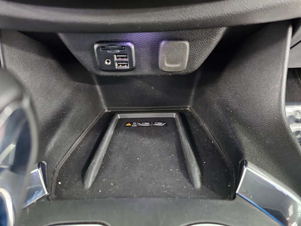 Used 2023 Chevrolet Traverse Premier image 30