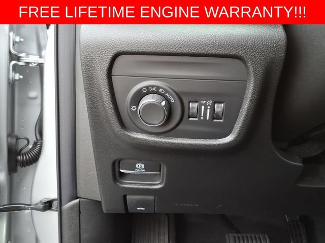 New 2026 Jeep Grand Cherokee Altitude AWD/4WD image 16