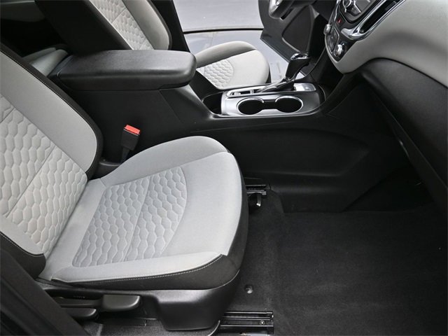 Used 2020 Chevrolet Equinox LS image 26
