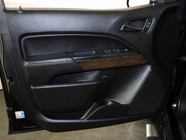 Used 2017 GMC Canyon Denali image 23