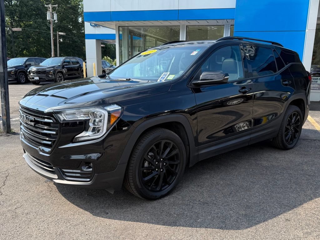 Used 2023 GMC Terrain SLT w/ Elevation Edition
