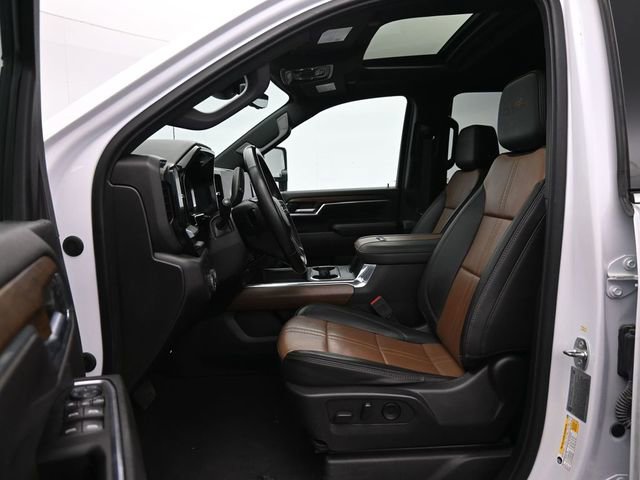 Used 2024 Chevrolet Silverado 2500 High Country w/ Technology Package image 39