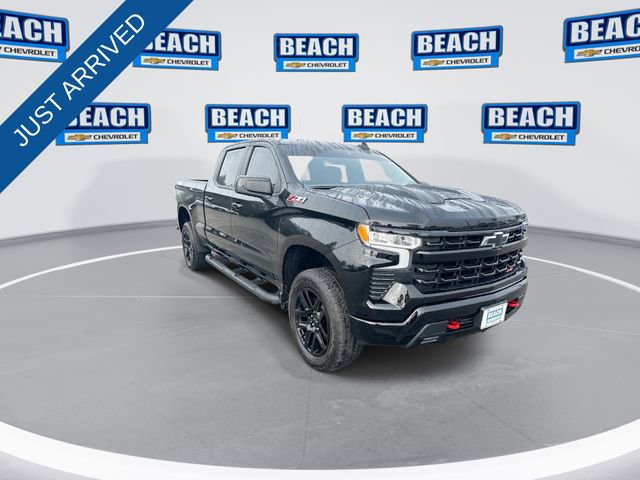 Used 2025 Chevrolet Silverado 1500 LT Trail Boss image 2