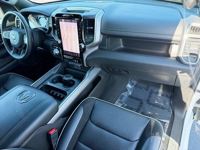 Used 2025 RAM 1500 Laramie AWD/4WD image 31