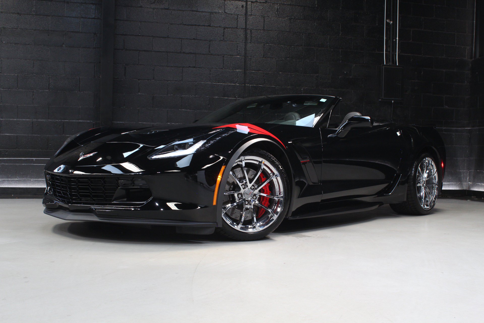 Used 2019 Chevrolet Corvette Grand Sport RWD image 4