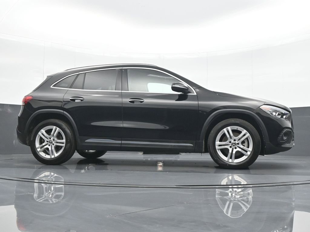 Used 2023 Mercedes-Benz GLA 250 4MATIC w/ Premium Package image 14