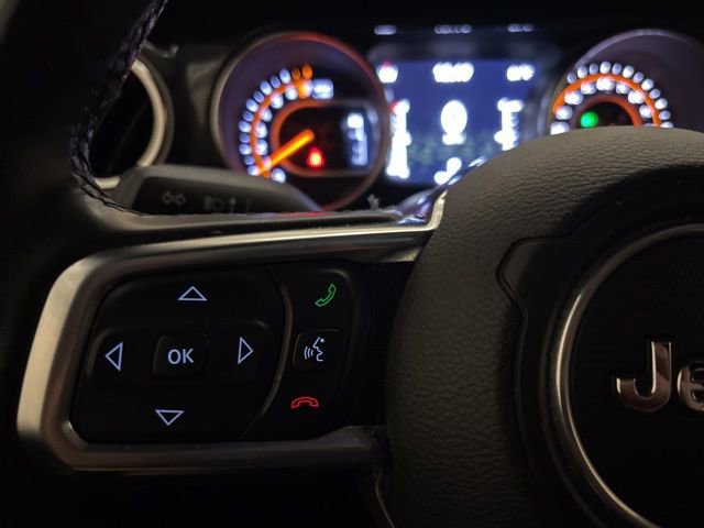 Used 2020 Jeep Wrangler Unlimited Sahara image 15