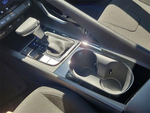 New 2025 Hyundai Elantra SEL image 11