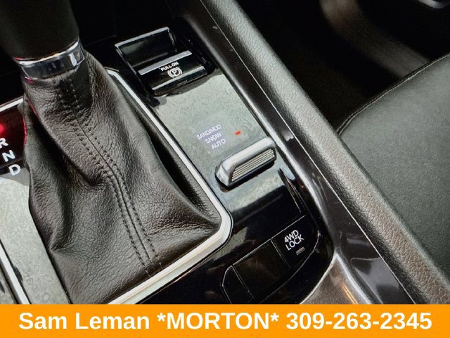Used 2023 Jeep Compass Latitude w/ Sun and Sound Group AWD/4WD image 35