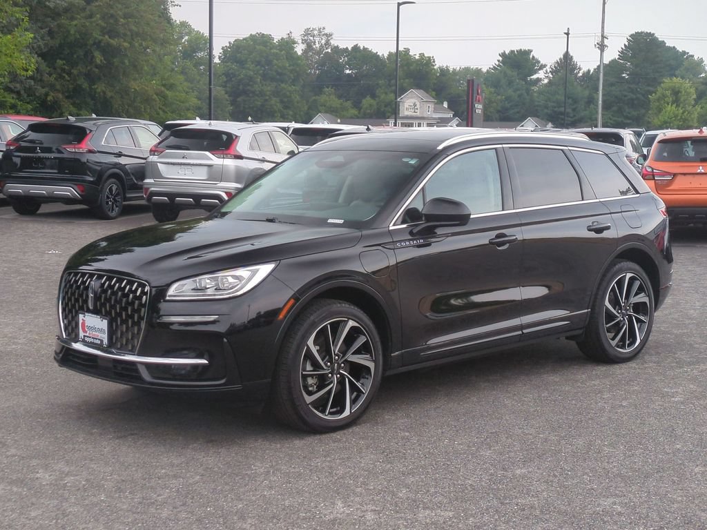 Used 2024 Lincoln Corsair Grand Touring AWD/4WD image 1