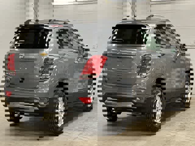 Used 2019 Chevrolet Trax LT w/ LT Convenience Package image 31