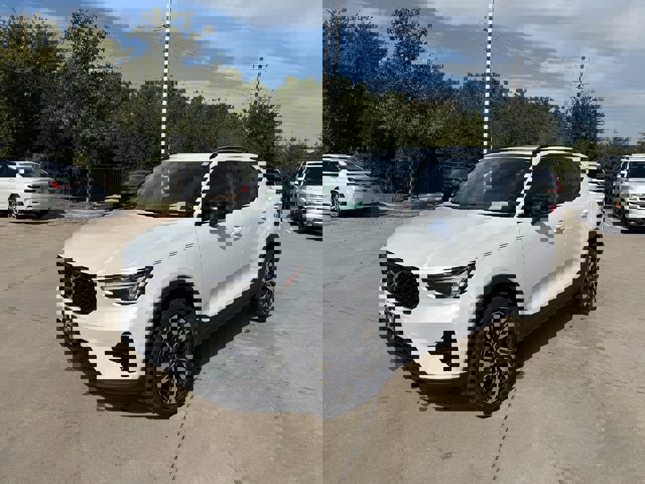 Used 2023 Volvo XC40 B5 Plus w/ Climate Package