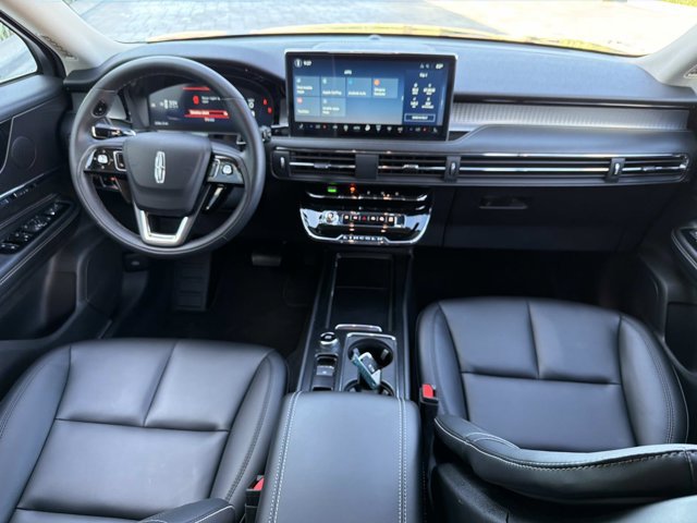 New 2026 Lincoln Corsair Premiere FWD image 23