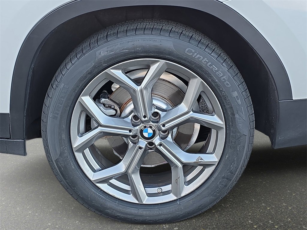 Used 2024 BMW X4 xDrive30i w/ Parking Assistance Package image 38