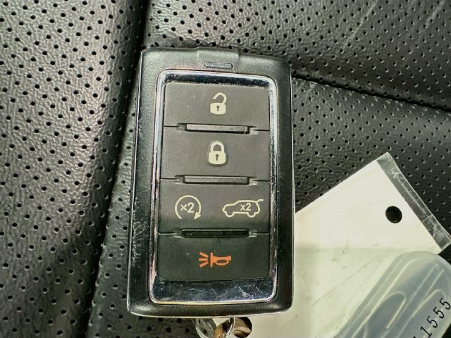 Used 2023 Jeep Grand Cherokee 4WD 4xe w/ Luxury Tech Group II image 18
