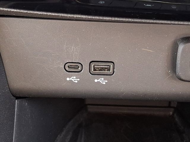 Used 2024 Buick Encore GX Avenir w/ Avenir Technology Package image 27