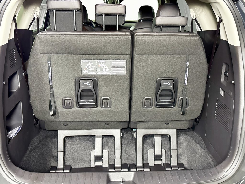 New 2026 Kia Carnival FWD image 20