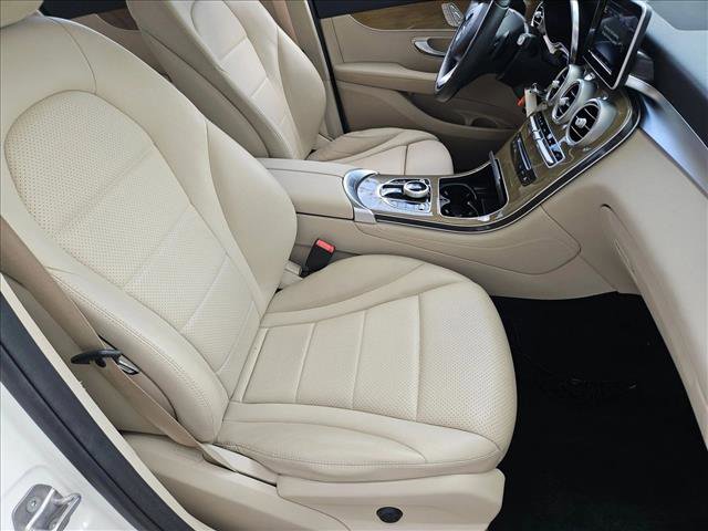 Used 2018 Mercedes-Benz GLC 300 image 19