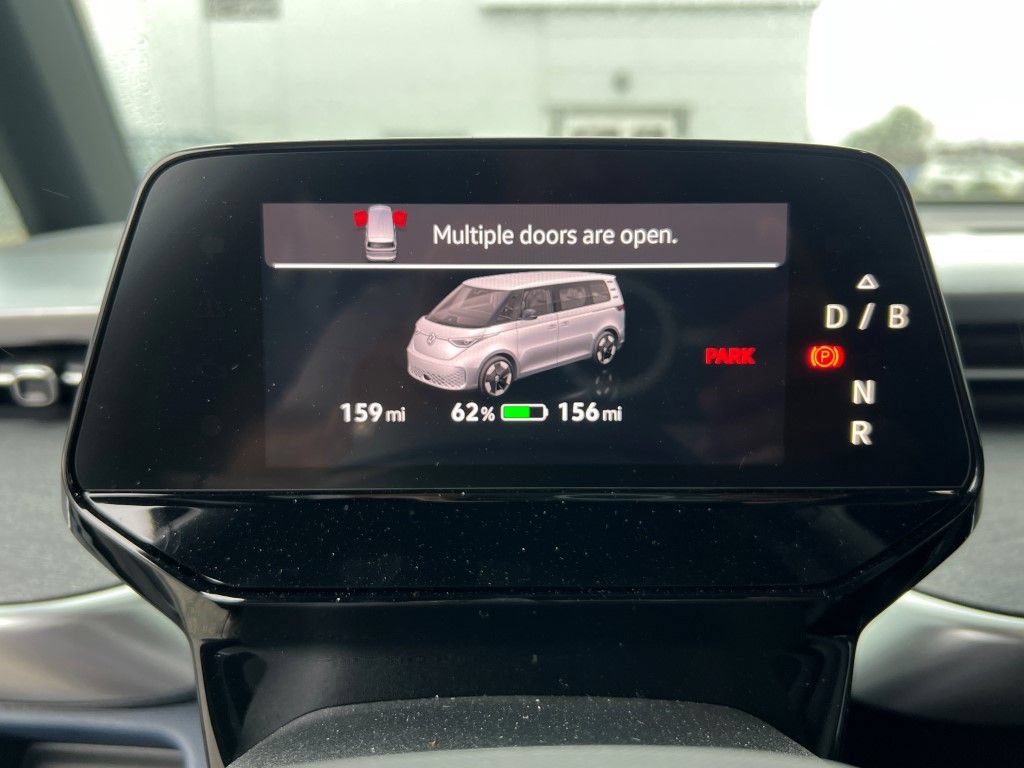 New 2025 Volkswagen ID. Buzz Pro S RWD image 23