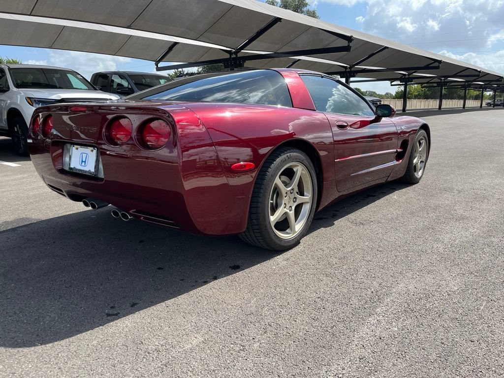 Used 2003 Chevrolet Corvette Coupe w/ Preferred Equipment Group RWD image 4