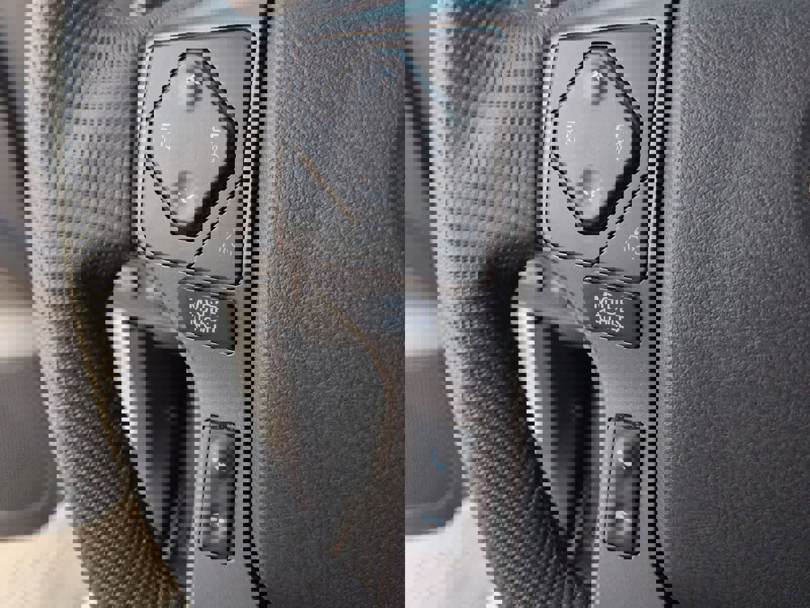 Used 2023 Toyota Tacoma TRD Off-Road image 23