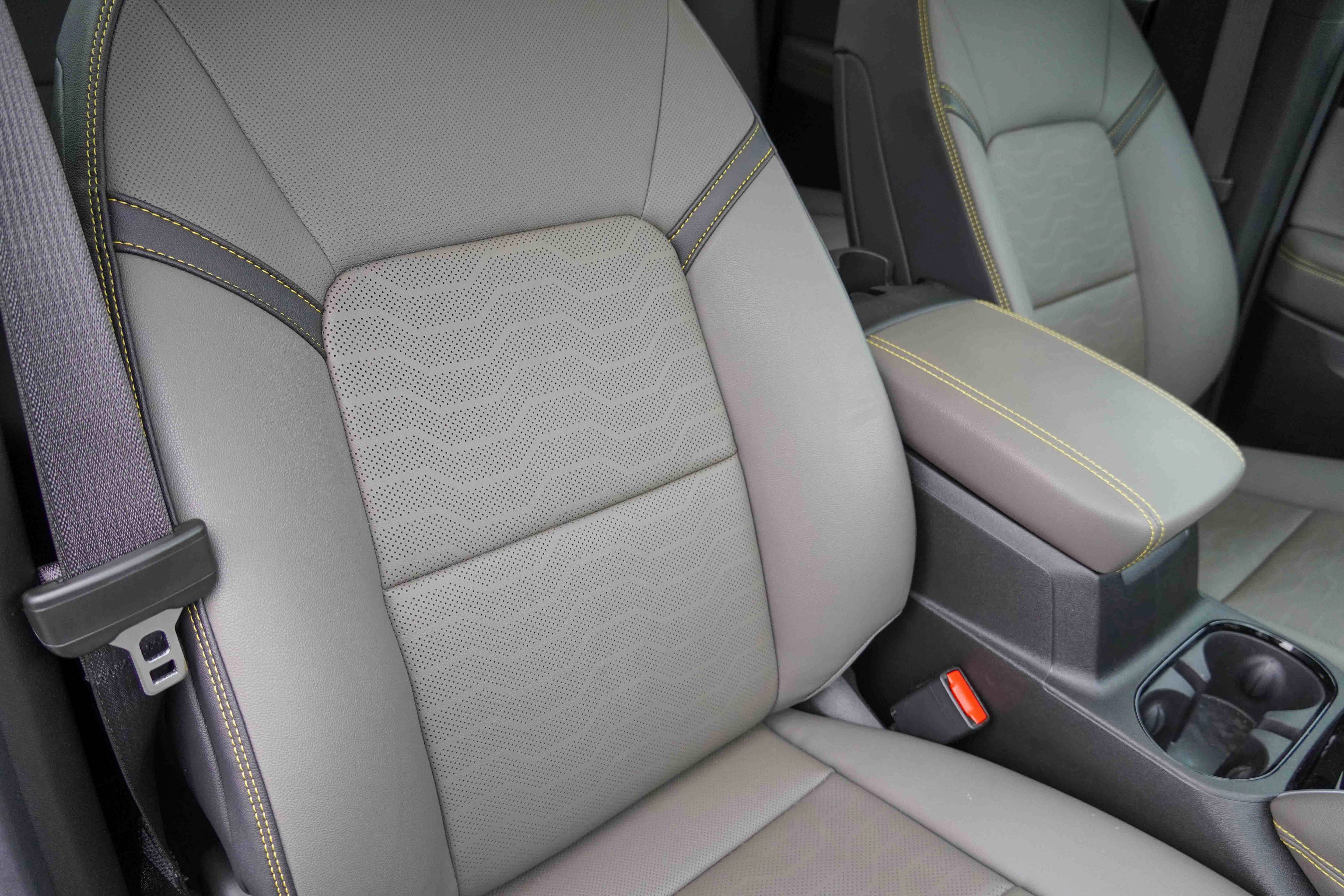 Used 2023 Chevrolet Colorado ZR2 w/ ZR2 Convenience Package III image 13