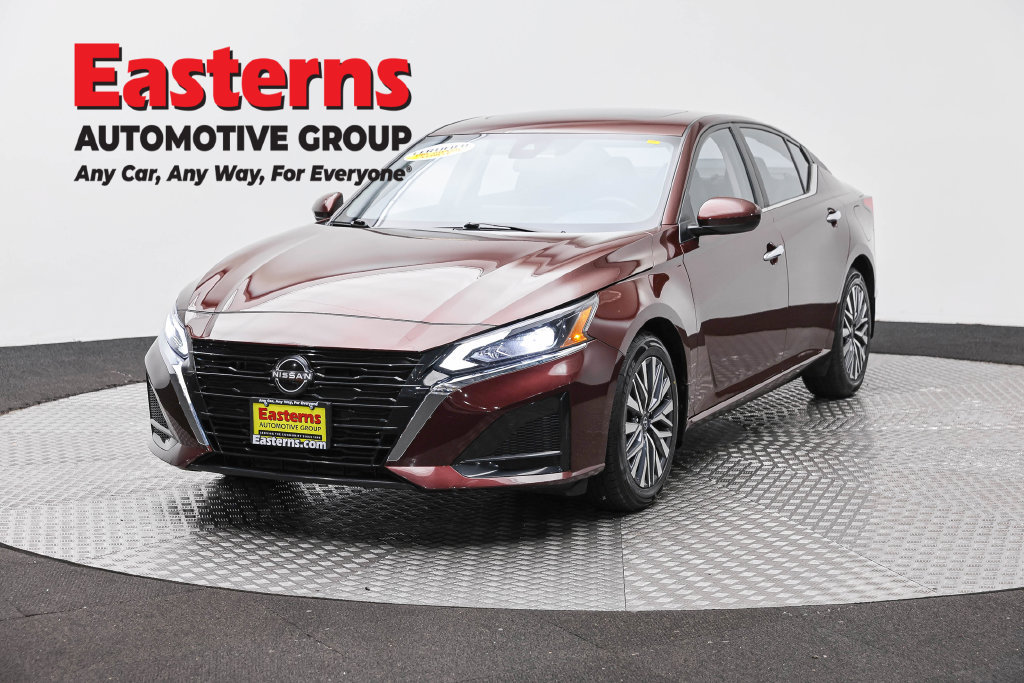 Used 2023 Nissan Altima 2.5 SV w/ SV Premium Package