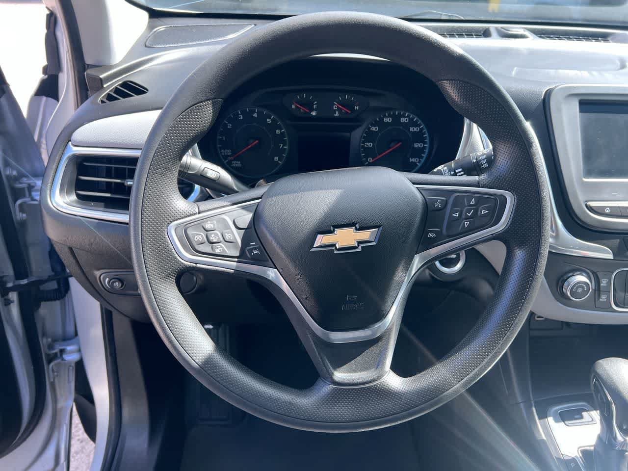 Used 2022 Chevrolet Equinox LS w/ Driver Confidence II Package AWD/4WD image 14