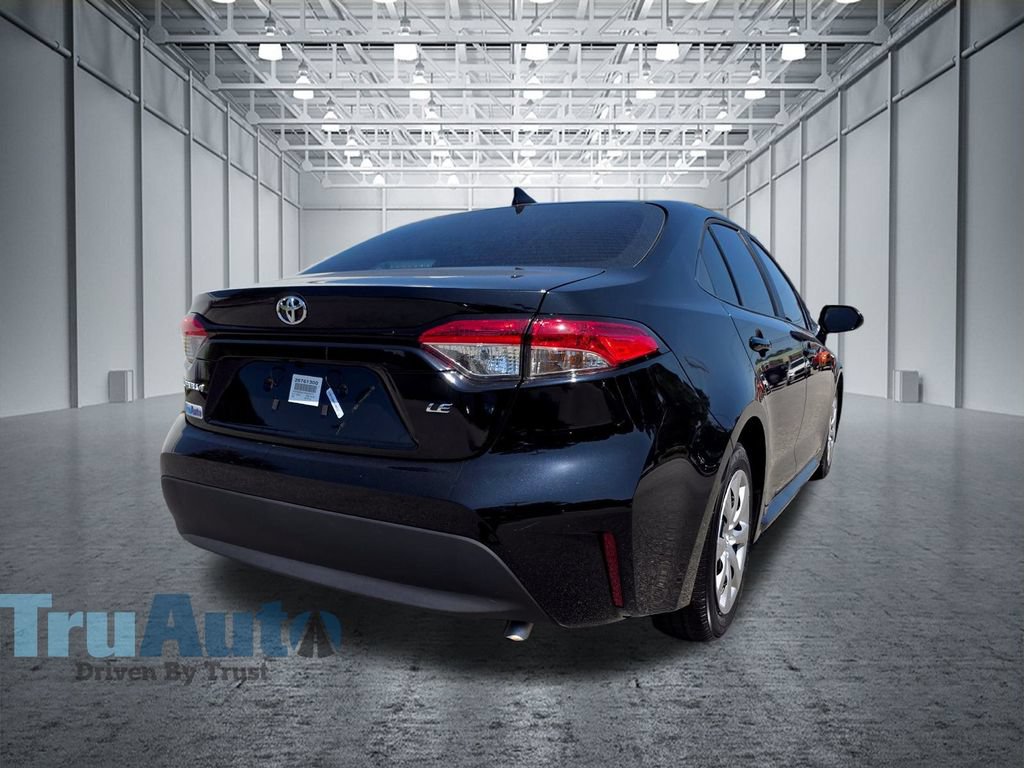 Used 2026 Toyota Corolla LE FWD image 7