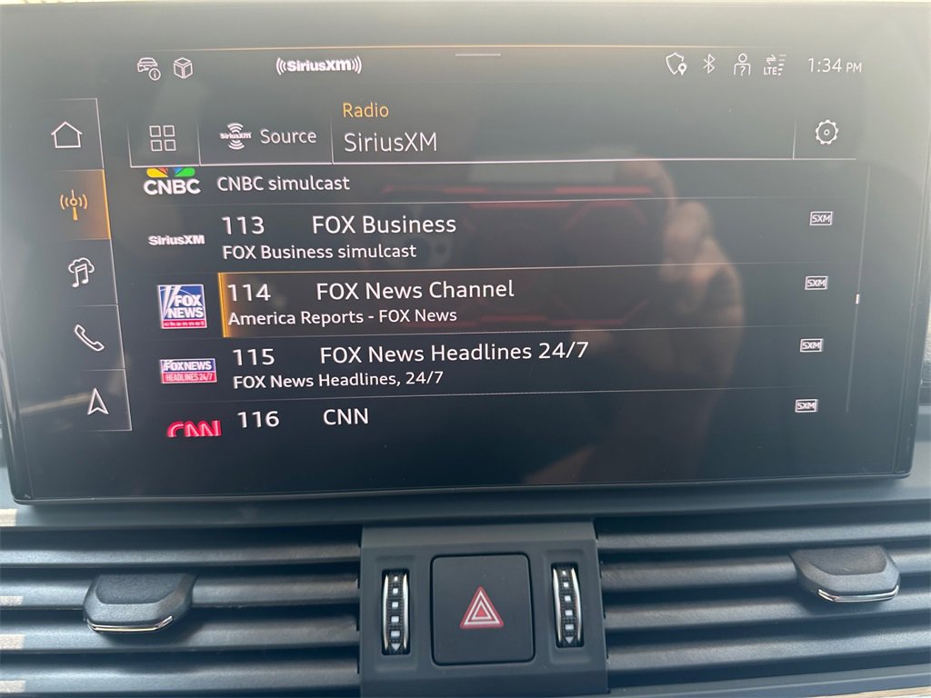 Certified 2025 Audi Q5 2.0T Premium Plus w/ Premium Plus Package image 19