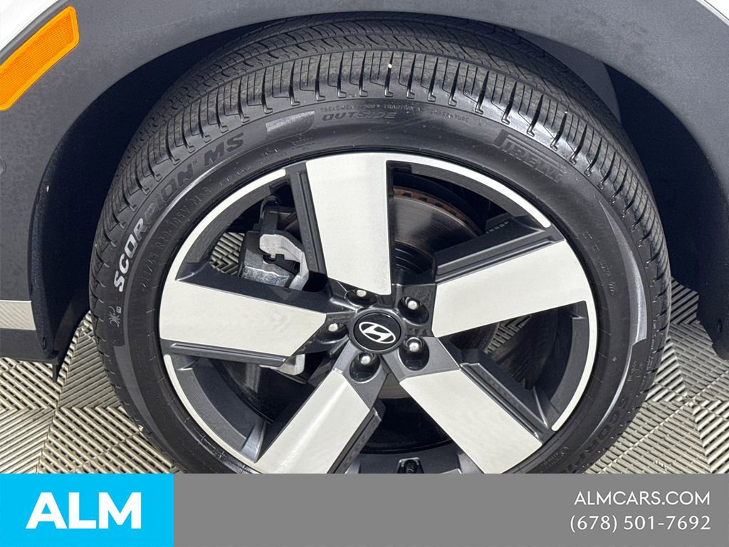 Used 2026 Hyundai Santa Fe Limited AWD/4WD image 15
