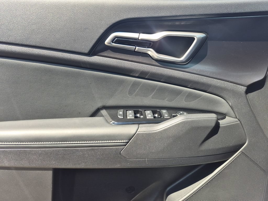 Certified 2024 Kia Sportage EX AWD/4WD image 8
