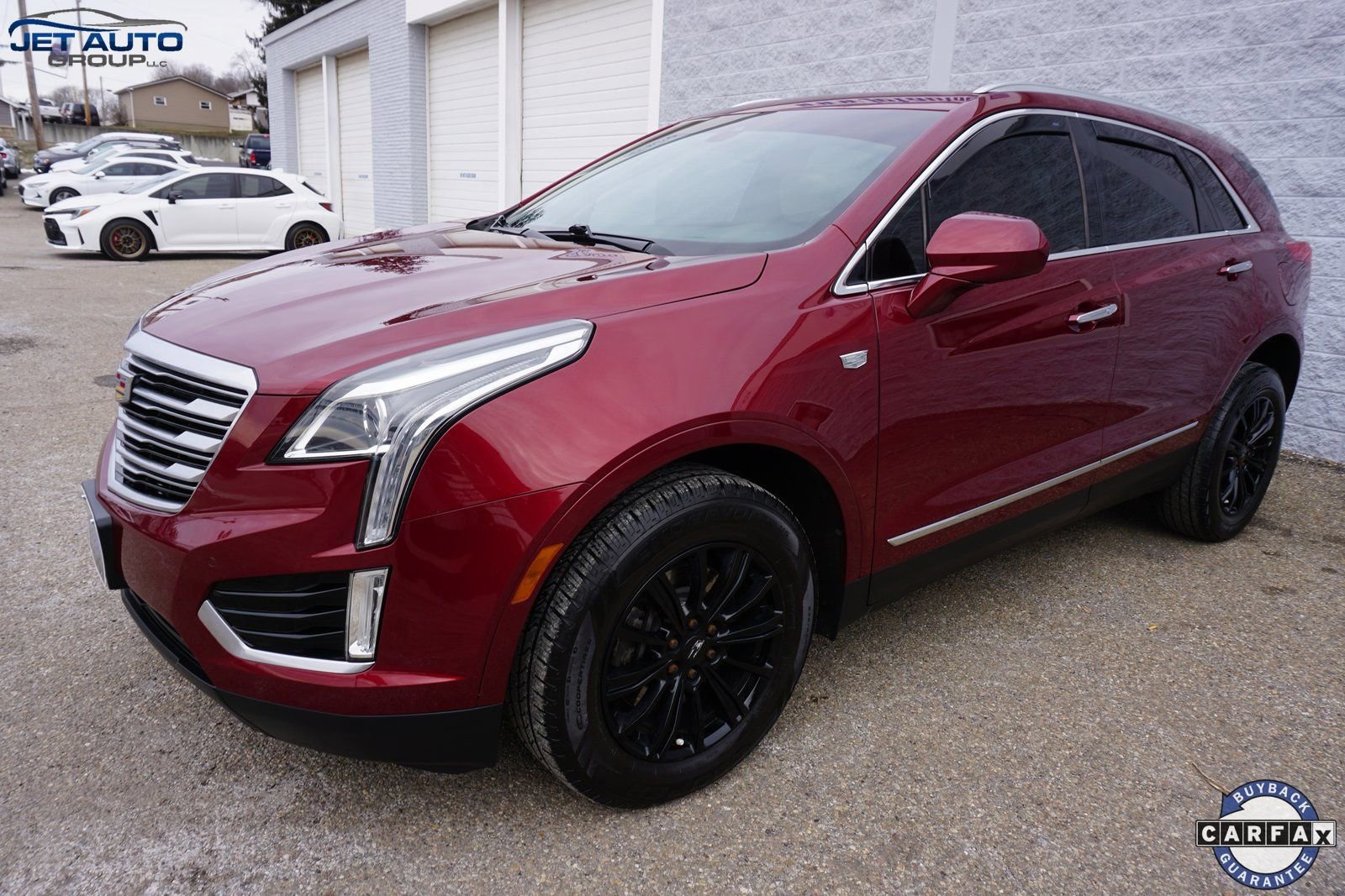 Used 2018 Cadillac XT5 Luxury w/ Driver Awareness Package image 3