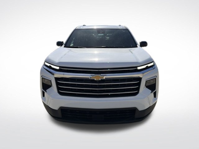 New 2027 Chevrolet Traverse LT w/ Sun and Wheel Package AWD/4WD image 3