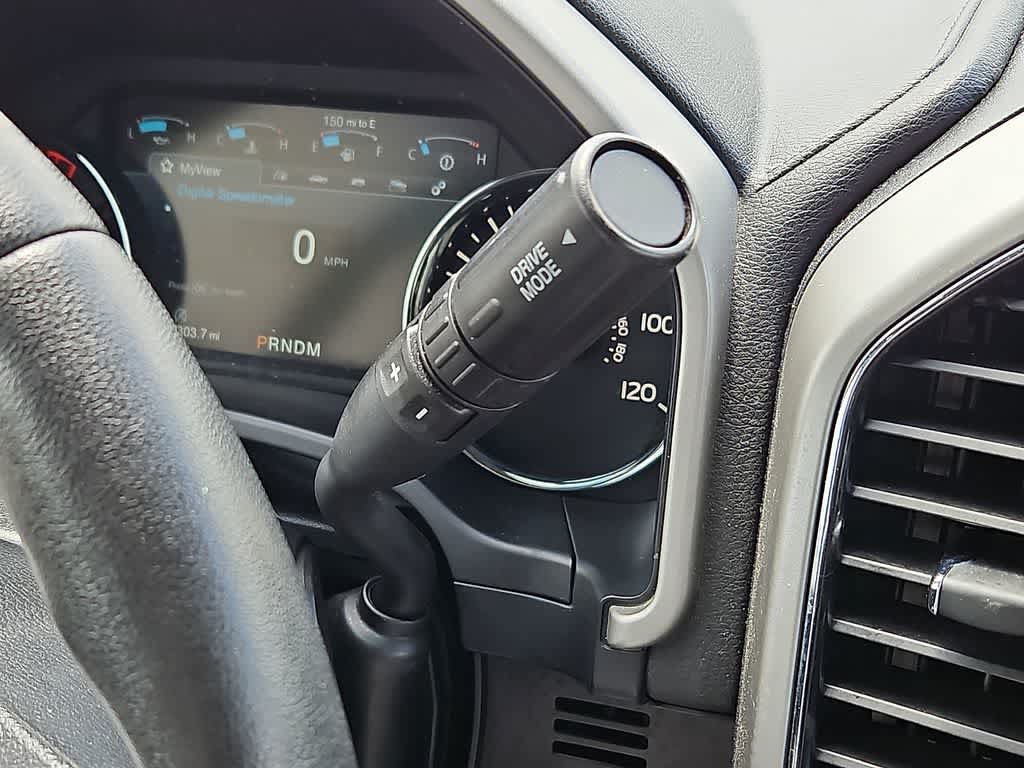 Used 2018 Ford F150 Lariat RWD image 13