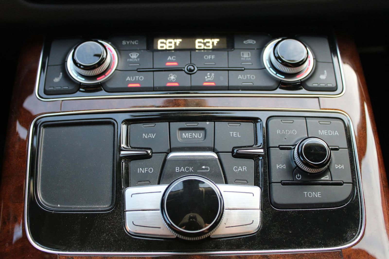 Used 2013 Audi A8 3.0T w/ Driver Assistance Pkg image 40