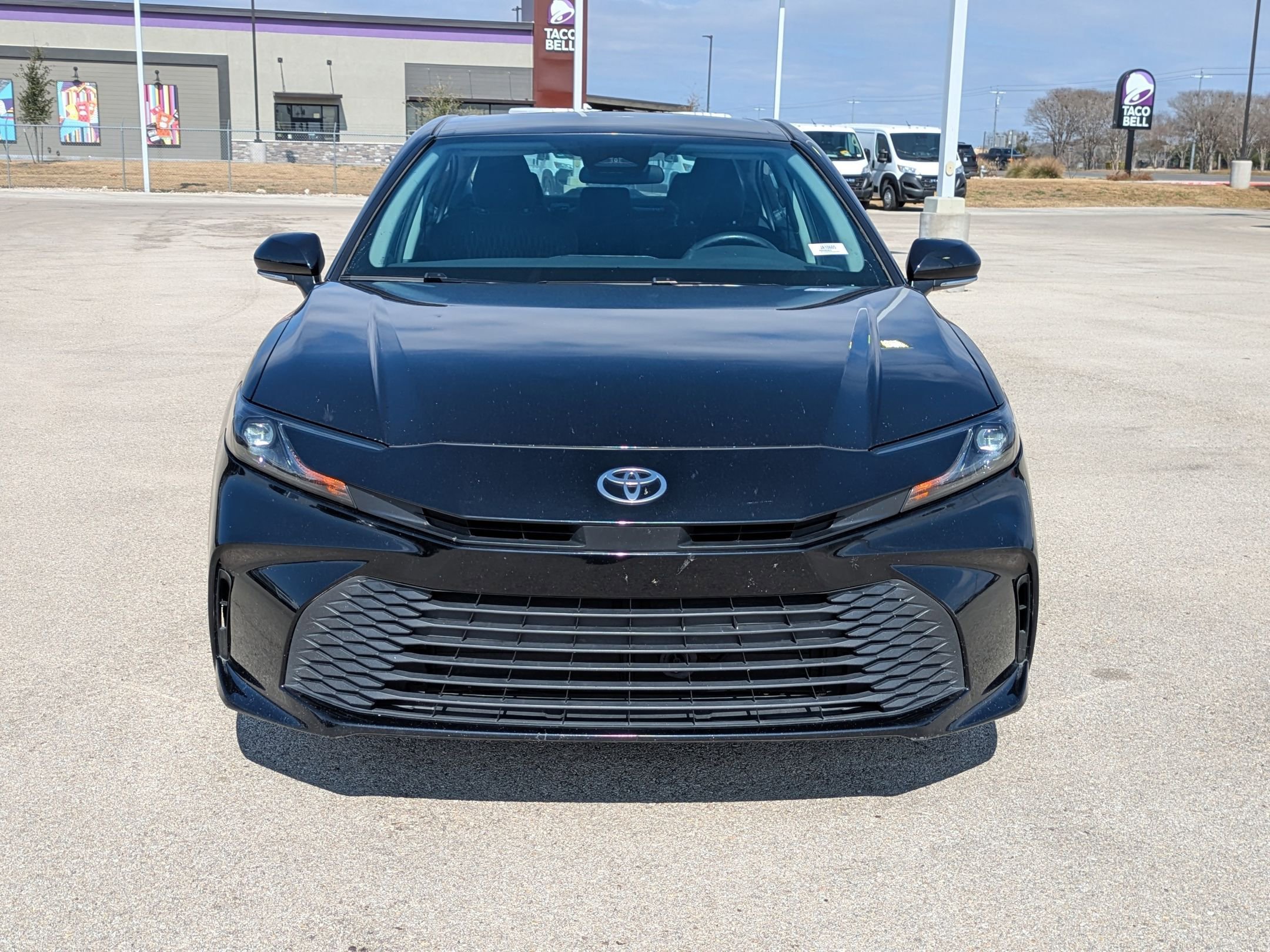 Used 2025 Toyota Camry LE image 8