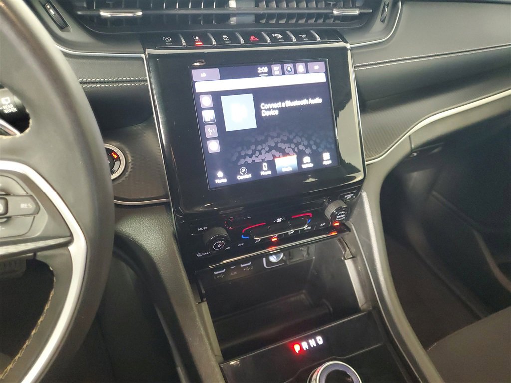 Used 2024 Jeep Grand Cherokee L Laredo image 20