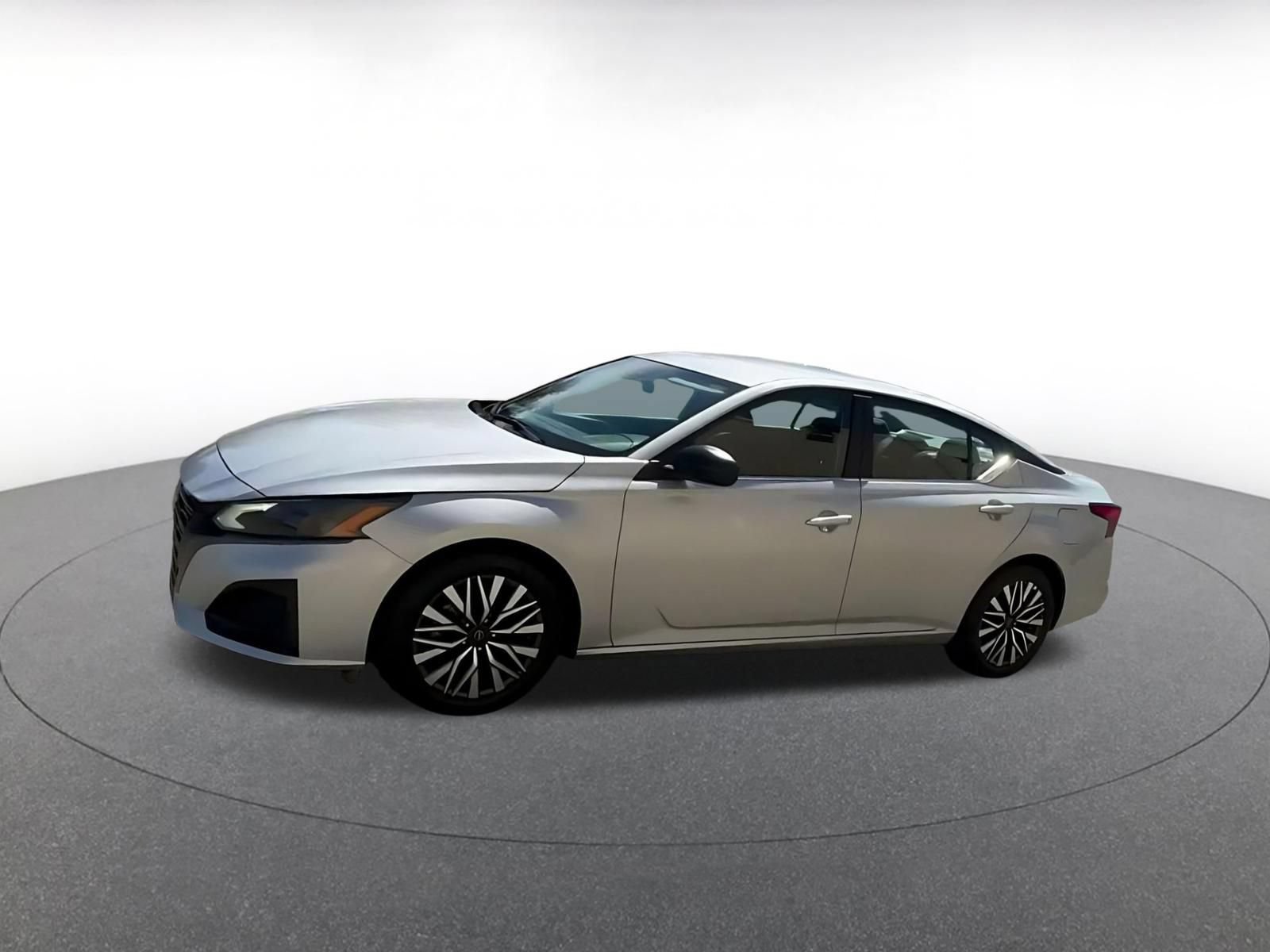 Used 2026 Nissan Altima 2.5 SV FWD image 6