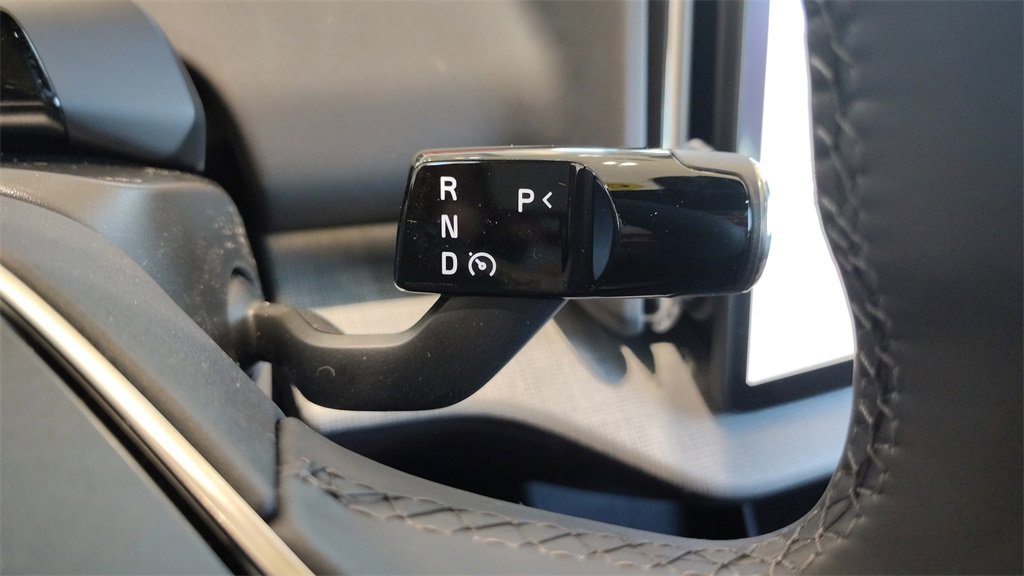 New 2026 Volvo EX30 Cross Country Ultra image 13