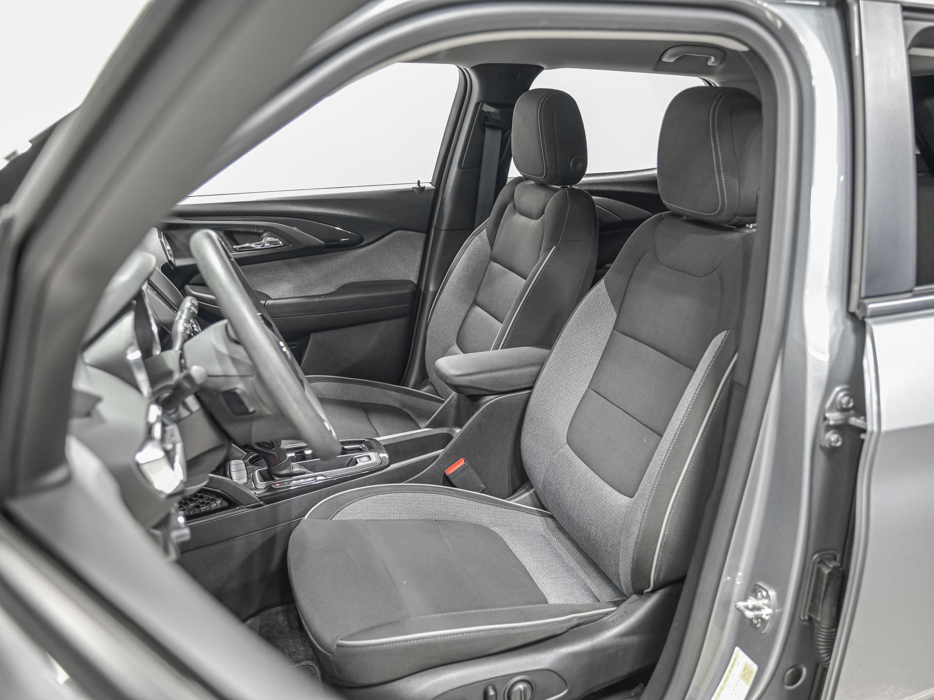 Used 2021 Chevrolet TrailBlazer LT AWD/4WD image 18