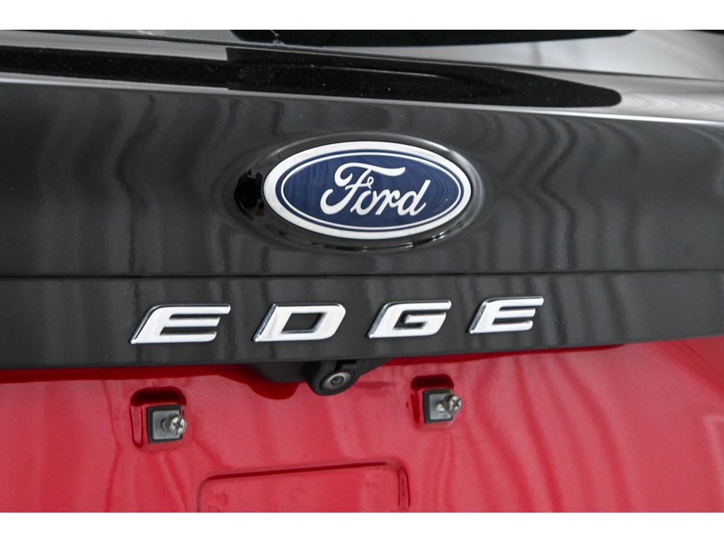 Used 2022 Ford Edge Titanium w/ Class II Trailer Tow Package image 52
