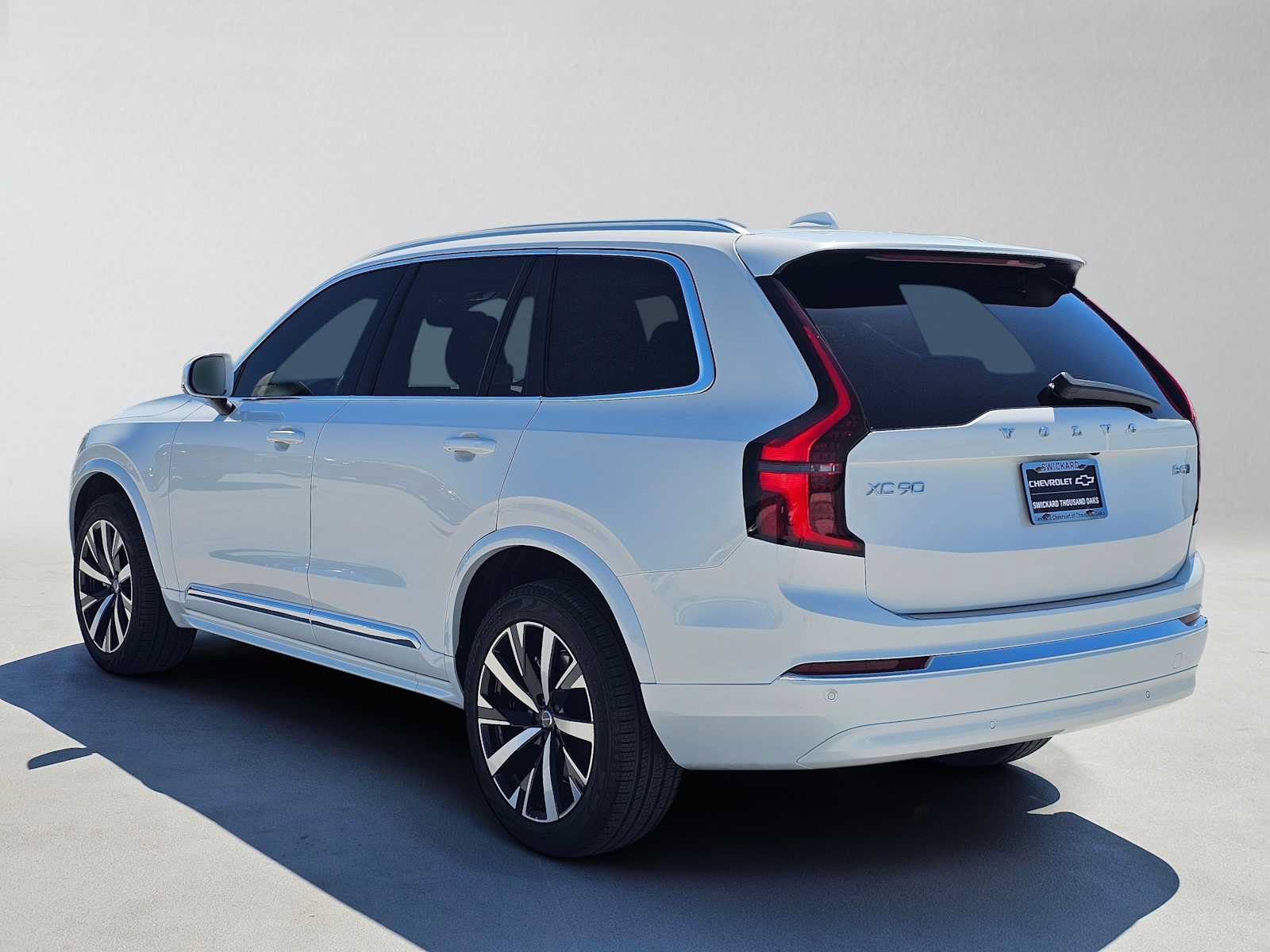 Used 2025 Volvo XC90 B6 Core w/ Climate Package AWD/4WD image 5