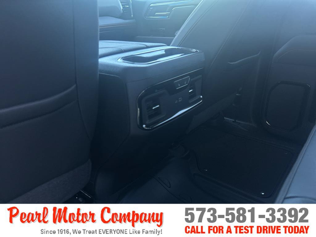 New 2026 GMC Sierra 1500 AT4 w/ AT4 Premium Package AWD/4WD image 24