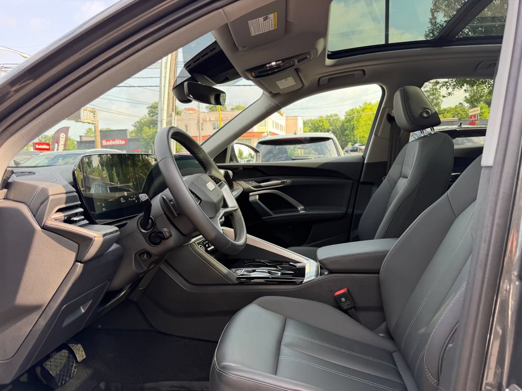 Used 2025 Audi Q5 Premium w/ Convenience Package AWD/4WD image 18
