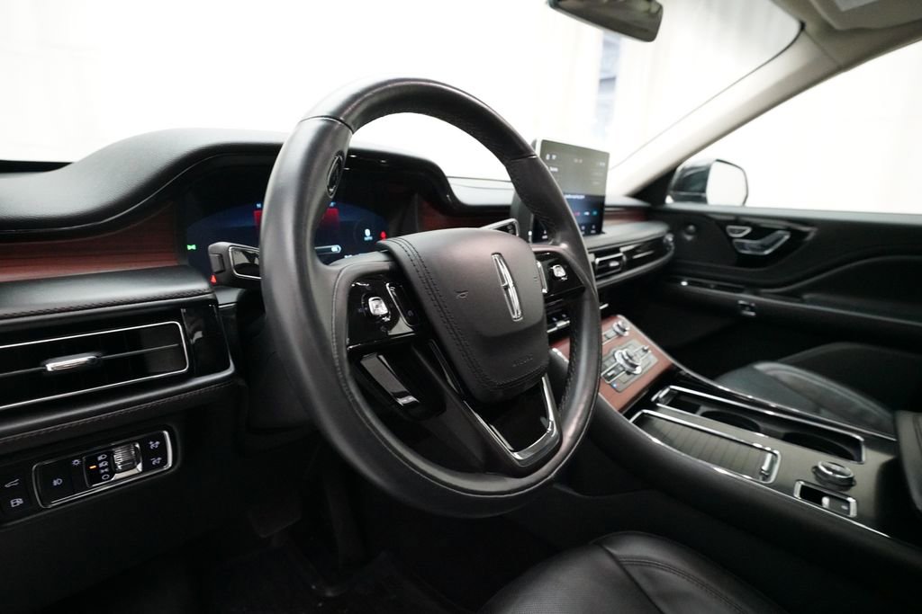 Used 2022 Lincoln Aviator Grand Touring image 8
