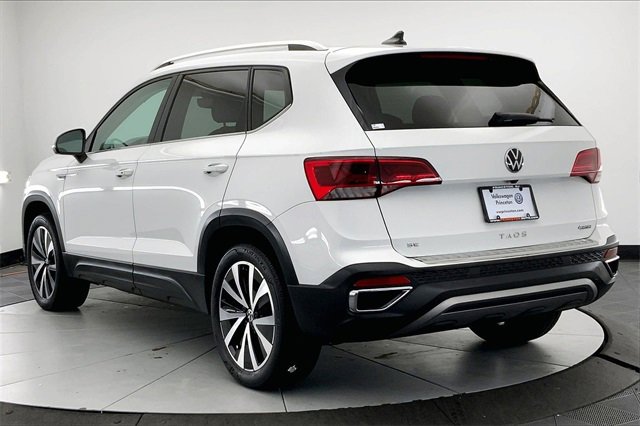 Certified 2022 Volkswagen Taos SE image 12