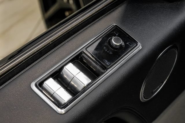 Used 2019 Land Rover Range Rover Supercharged AWD/4WD image 53