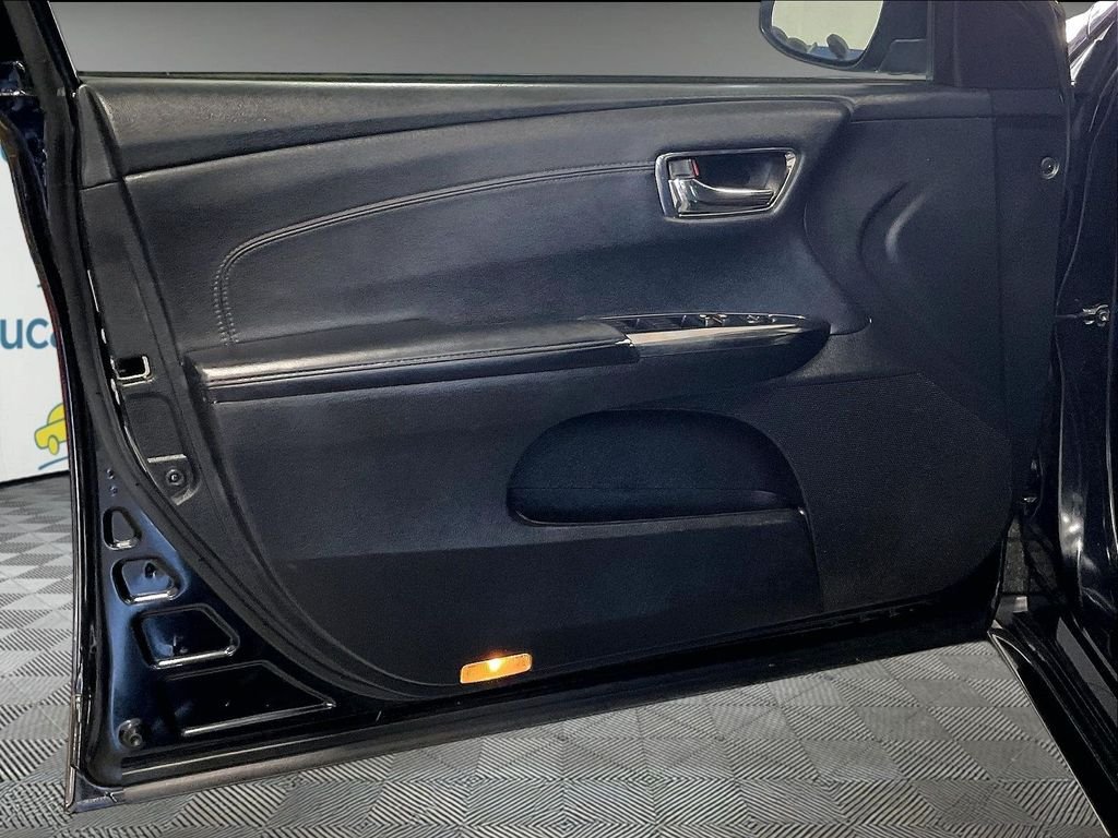 Used 2018 Toyota Avalon XLE FWD image 9